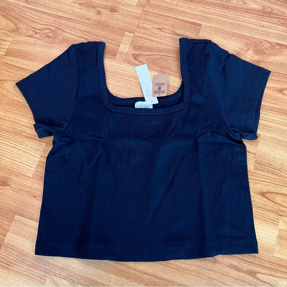 PINK WOMEN SHORT SLEEVE CROP TOP